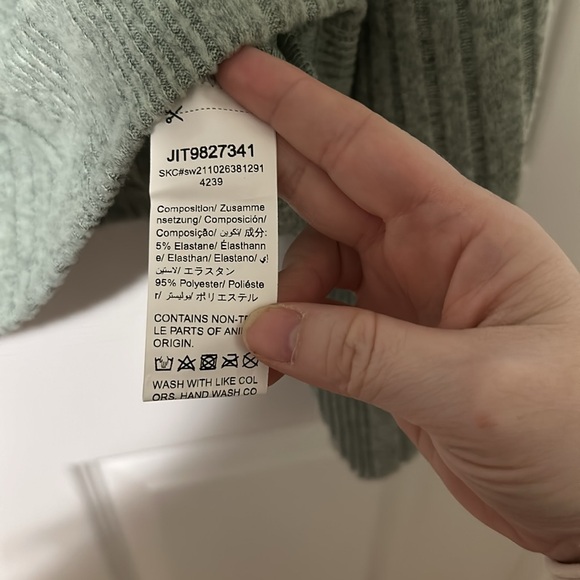 Shein Pearl Ribbed Sweater - Picture 5 of 6